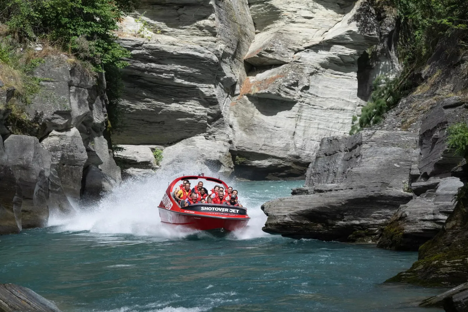 Queenstown: Shotover River Extreme Jet Boat Experience - photo 2