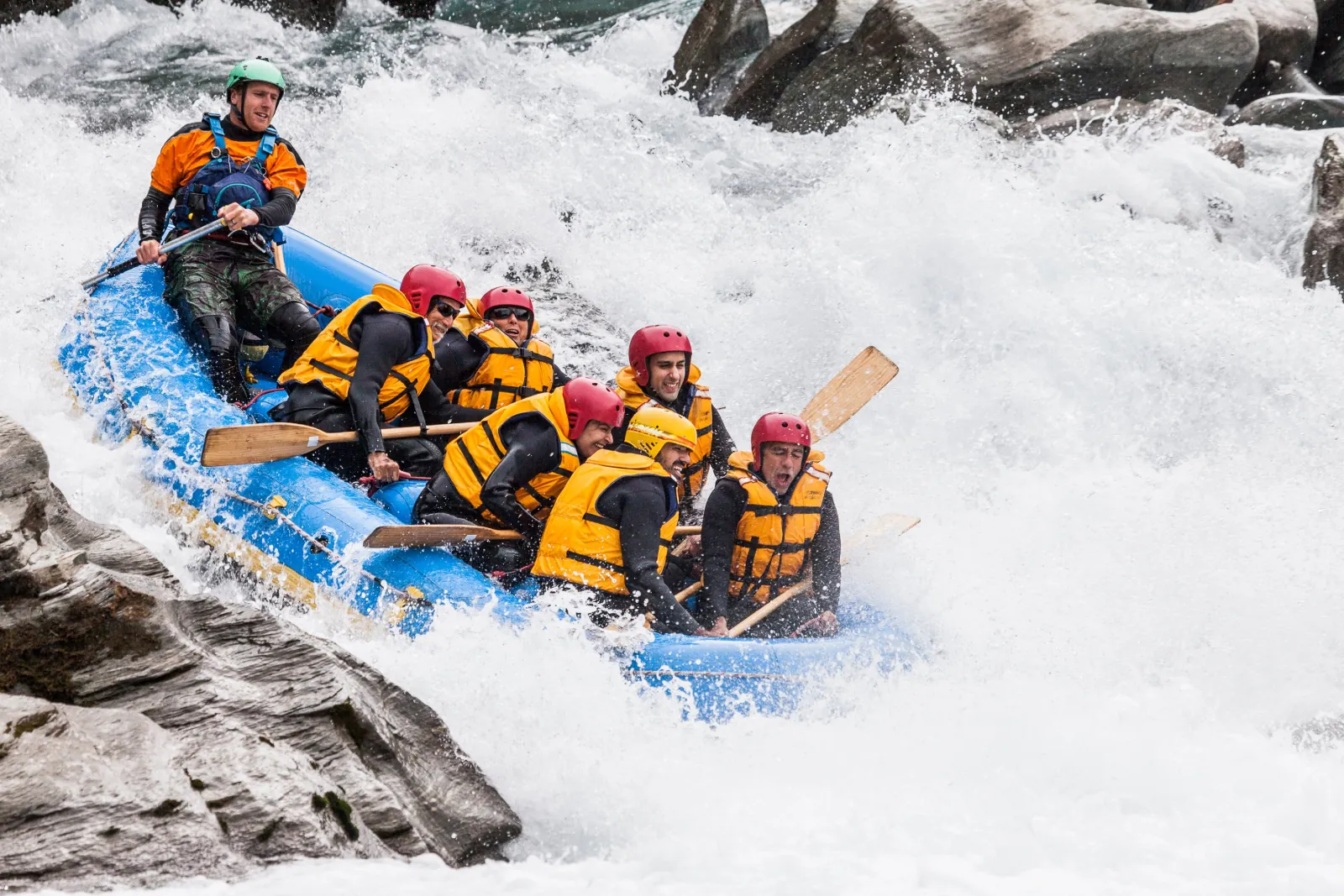 Queenstown: Shotover River Whitewater Rafting Trip - photo 1