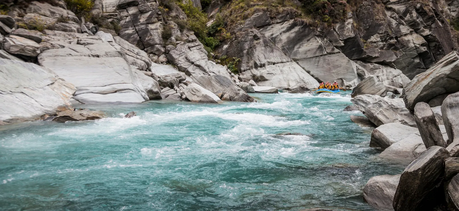 Queenstown: Shotover River Whitewater Rafting Trip - photo 2