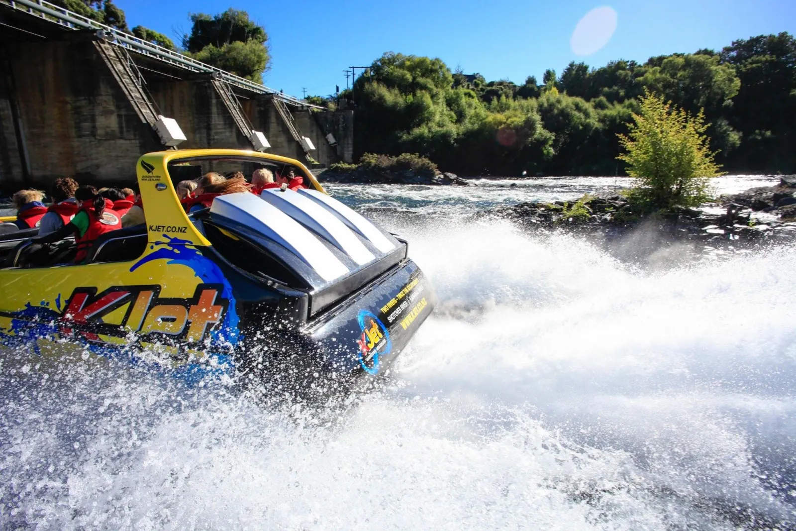 Queenstown: Shotover River and Kawarau River Jet Boat Ride - photo 2